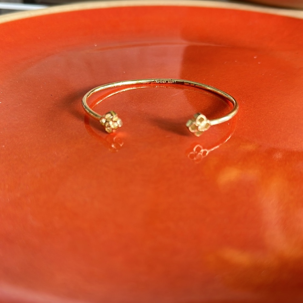 PRICE FIRM! Kendra scott Iris Cuff bracelet